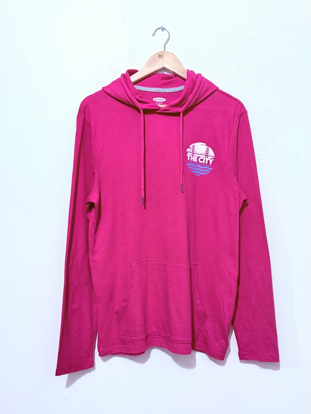 Old Navy Men's M Red Pullover Hoodie with 'The City' Graphic